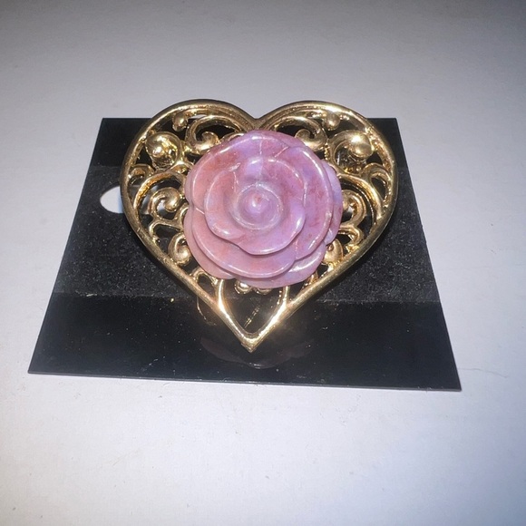 ♦️ Gold Heart Brooch with Pink Rose - Picture 1 of 1